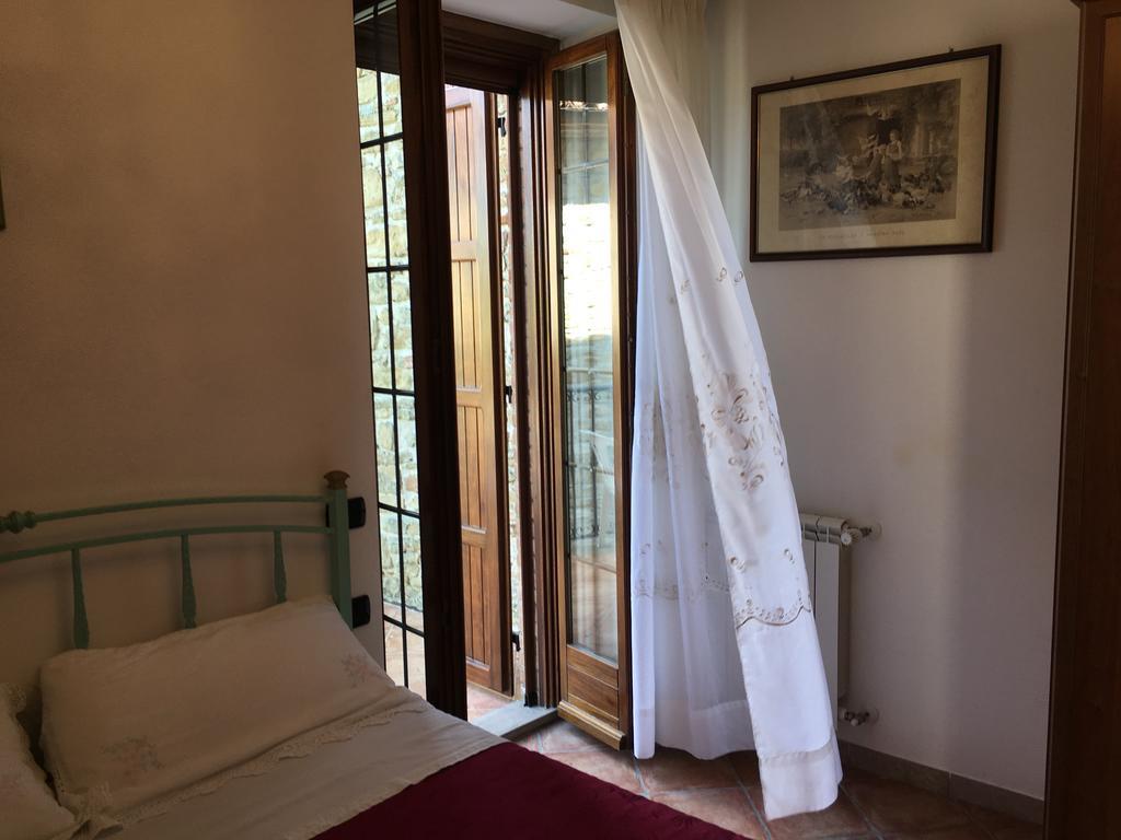 Appartamenti E Camere Il Poggio Di D'Angeli Lidia Auditore ภายนอก รูปภาพ