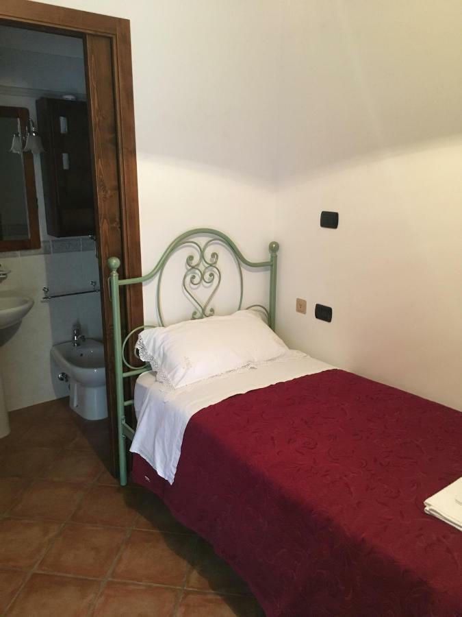 Appartamenti E Camere Il Poggio Di D'Angeli Lidia Auditore ภายนอก รูปภาพ