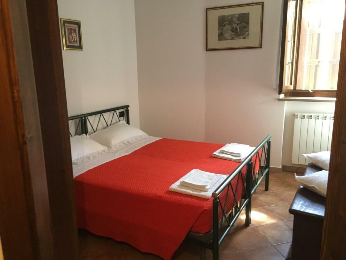 Appartamenti E Camere Il Poggio Di D'Angeli Lidia Auditore ภายนอก รูปภาพ